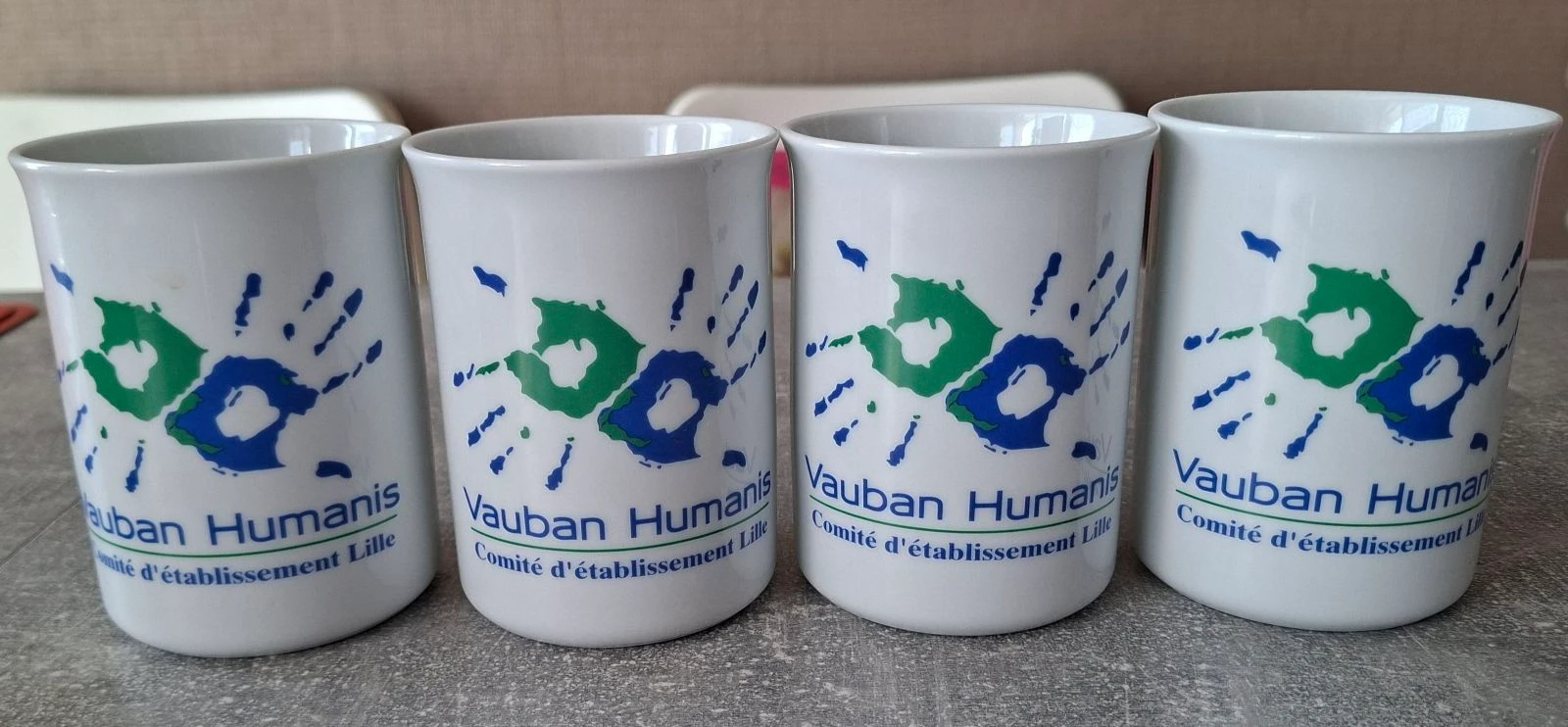 Lot de 4 mugs 